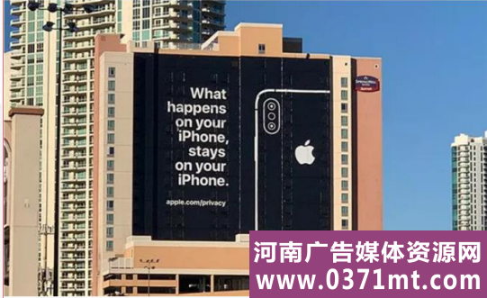 315当天苹果发布创意广告